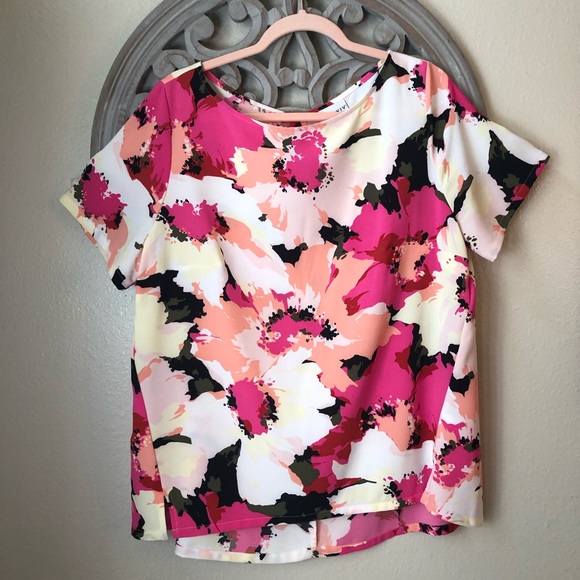 Ava & Viv Tops - Ava & Viv  pink floral short sleeve blouse